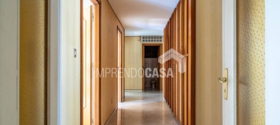 Apartamento de 4 dormitorios en Palermo, Italy No. 328619 19