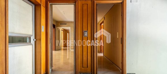 Apartamento de 4 dormitorios en Palermo, Italy No. 328619 47