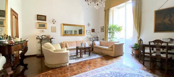 6 rooms Apartment in Naples, Italy No. 106861 3