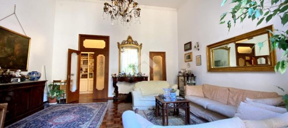 6 rooms Apartment in Naples, Italy No. 106861 20