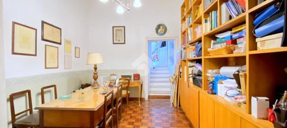 6 rooms Apartment in Naples, Italy No. 106861 10