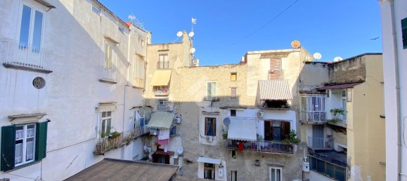 6 rooms Apartment in Naples, Italy No. 106861 18
