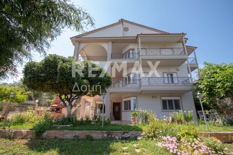 6 bedrooms Maisonette in Volos, Greece No. 753