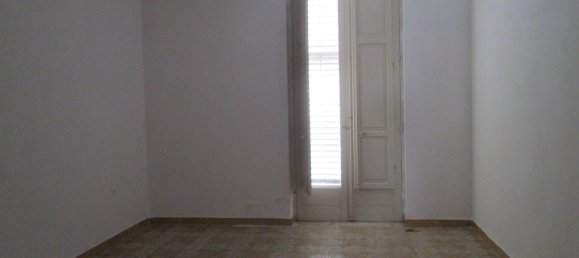 3 rooms Apartment in Licata, Italy No. 87790 9