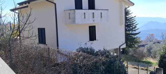 3 Schlafzimmer Villa in Pescosolido, Italy, Nr. 151092 3