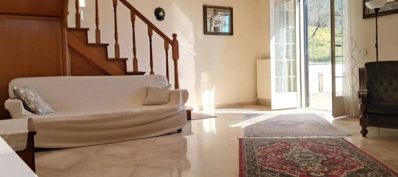 3 Schlafzimmer Villa in Pescosolido, Italy, Nr. 151092 9