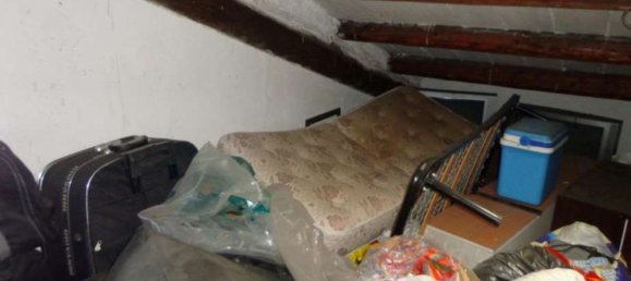 7 bedrooms Apartment in Modena, Italy No. 365279 10