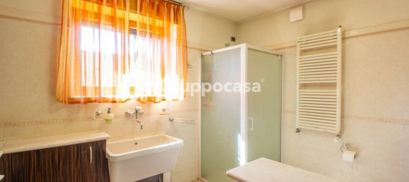 2 bedrooms Villa in Marcallo con Casone, Italy No. 381444 9