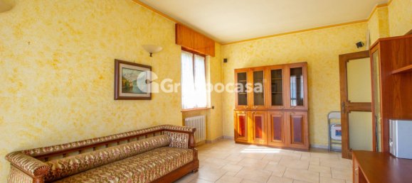 2 bedrooms Villa in Marcallo con Casone, Italy No. 381444 16