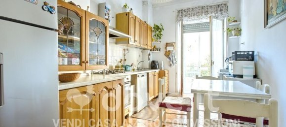 4 bedrooms Apartment in Salerno, Italy No. 380516 22