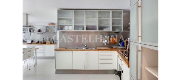4 bedrooms Villa in Lisbon, Portugal No. 98621 6
