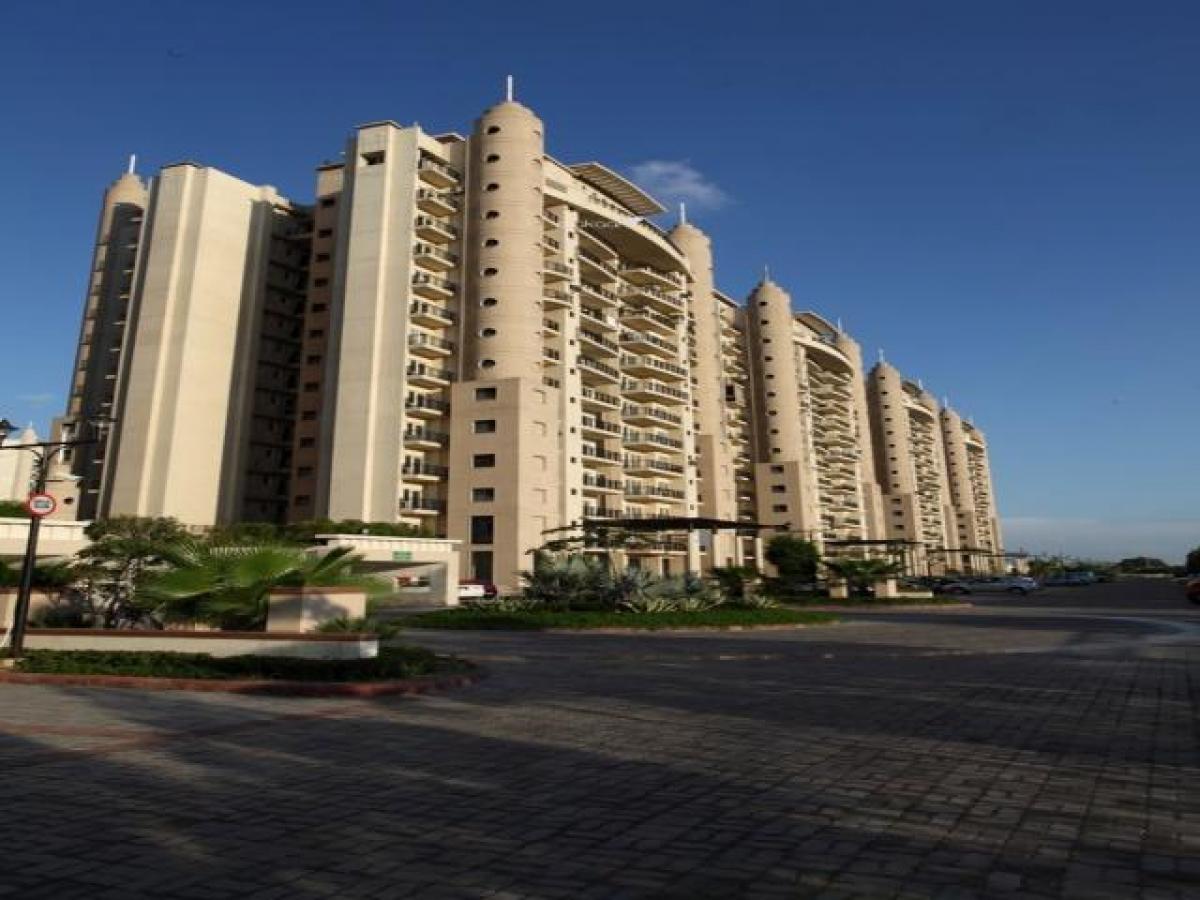 Casa de 3 dormitorios en Noida, India No. 67797