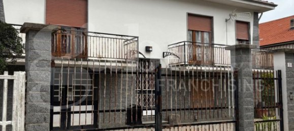 5 غرف نوم فيلا في Alpignano, Italy رقم 294741 6