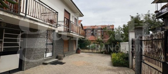 5 غرف نوم فيلا في Alpignano, Italy رقم 294741 8