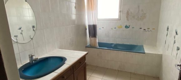 4 bedrooms House in Beffes, France No. 97294 6