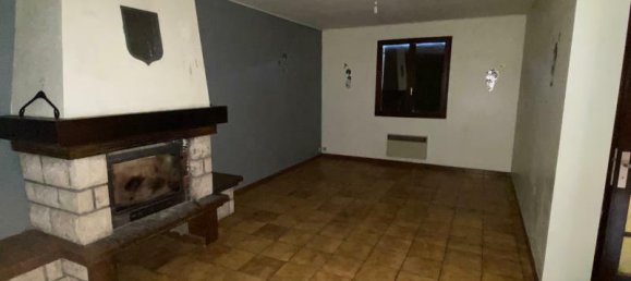 4 bedrooms House in Beffes, France No. 97294 3