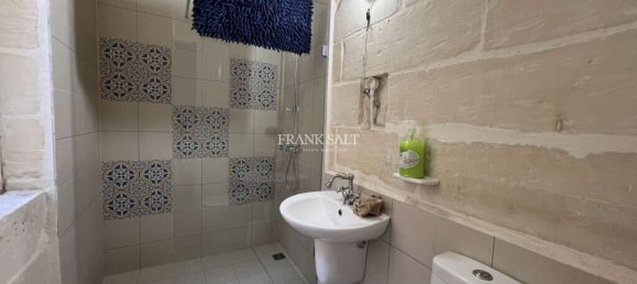 3 bedrooms Townhouse in Senglea, Malta No. 11010 4