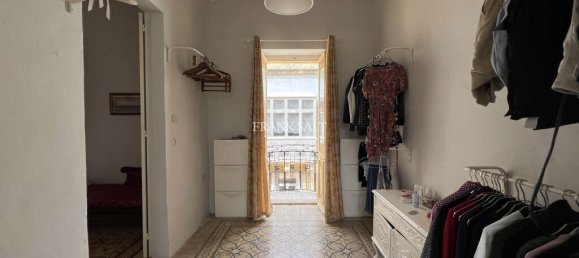 3 bedrooms Townhouse in Senglea, Malta No. 11010 9