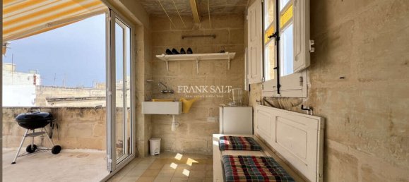 3 bedrooms Townhouse in Senglea, Malta No. 11010 28