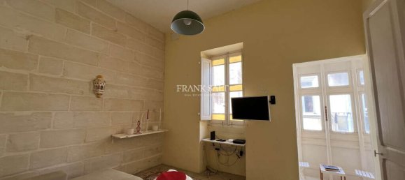 3 bedrooms Townhouse in Senglea, Malta No. 11010 5