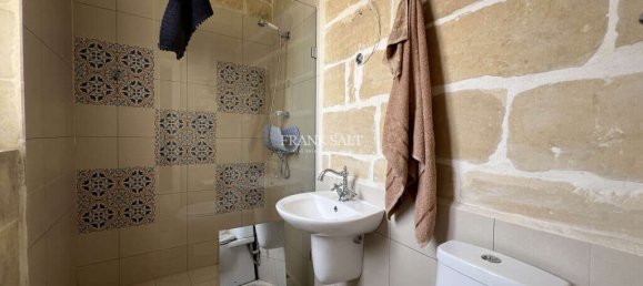 3 bedrooms Townhouse in Senglea, Malta No. 11010 16