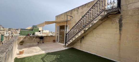 3 bedrooms Townhouse in Senglea, Malta No. 11010 29