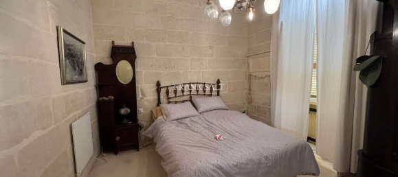 3 bedrooms Townhouse in Senglea, Malta No. 11010 3