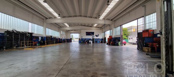 3002m² Warehouse in Bussolengo, Italy No. 380399 4