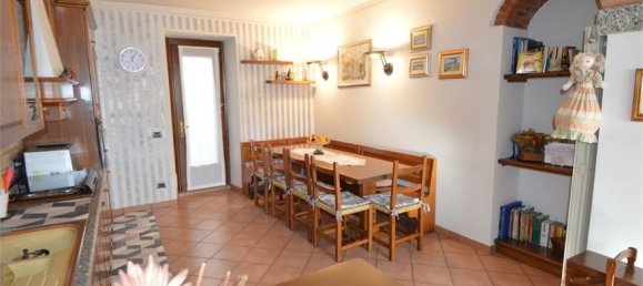 3 bedrooms House in Gemonio, Italy No. 109614 3