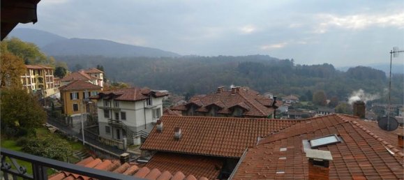 3 bedrooms House in Gemonio, Italy No. 109614 12