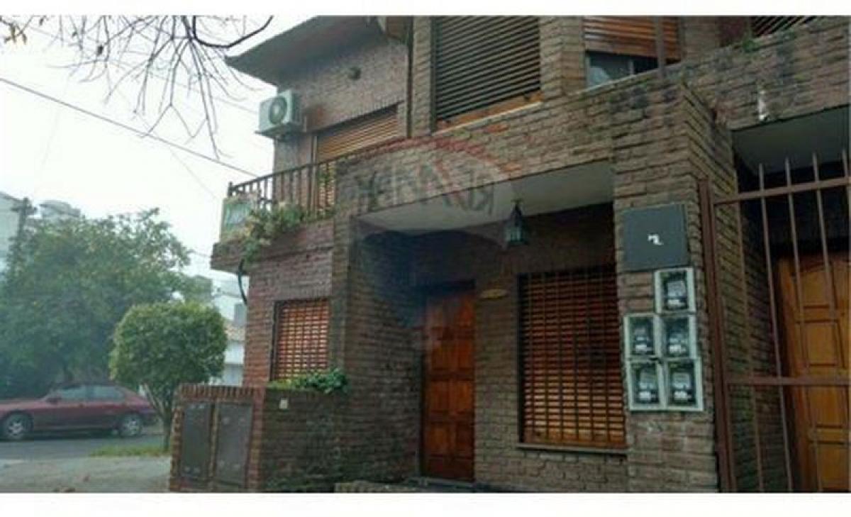 3 bedrooms House in Bermudez, Argentina No. 16183