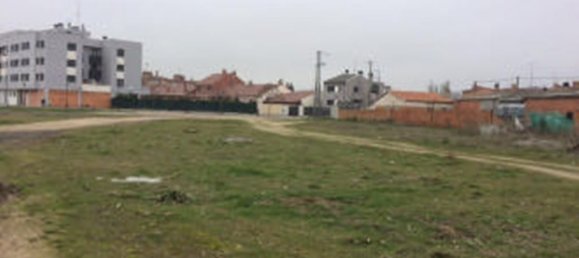 Terreno en Laguna de Duero, Spain 2041 m² No. 27457 4