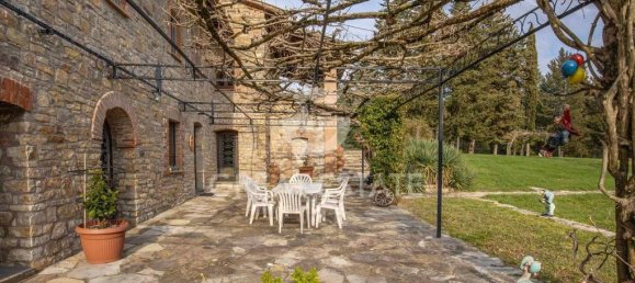 4 bedrooms House in Parrano, Italy No. 234776 6