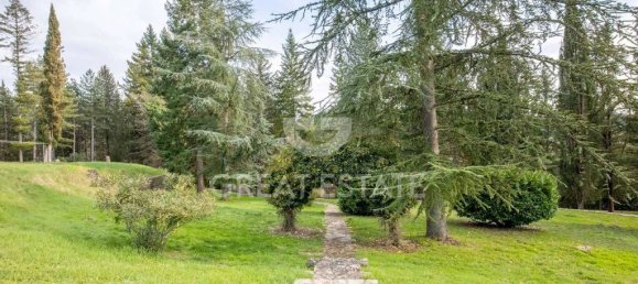 4 bedrooms House in Parrano, Italy No. 234776 9