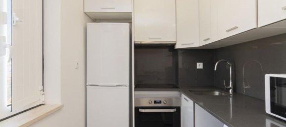 3 bedrooms Duplex in Lisbon, Portugal No. 130393 7