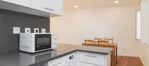 3 bedrooms Duplex in Lisbon, Portugal No. 130393 10