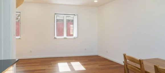 3 bedrooms Duplex in Lisbon, Portugal No. 130393 4