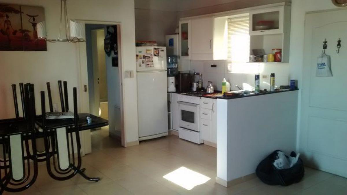 Studio in Moron, Argentina No. 8023