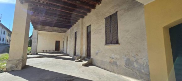 6-Zimmer Haus in Angera, Italy, Nr. 151546 14