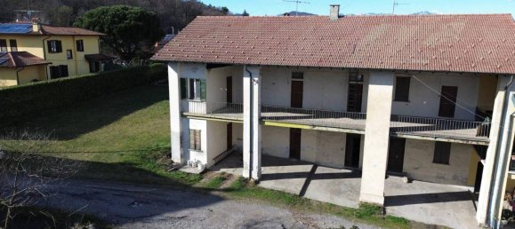 6-Zimmer Haus in Angera, Italy, Nr. 151546 8