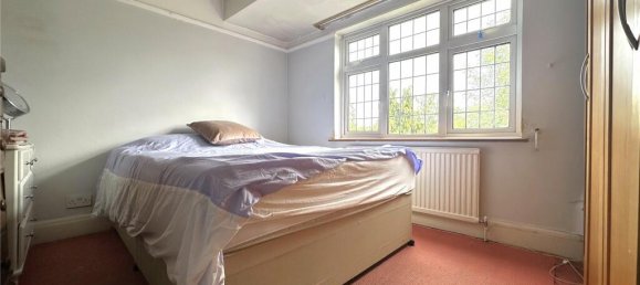 4 bedrooms House in New Barnet, United Kingdom No. 6476 8