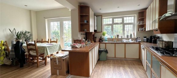 4 bedrooms House in New Barnet, United Kingdom No. 6476 6