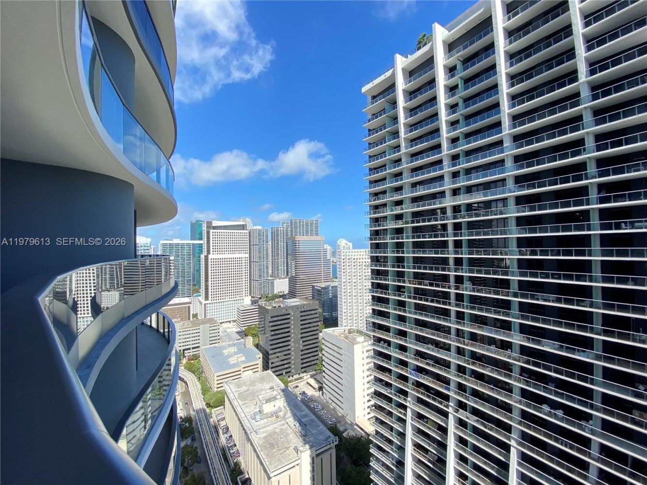 2 bedrooms Commercial property for rent in Miami, Miami-Dade, Florida, USA № 615501