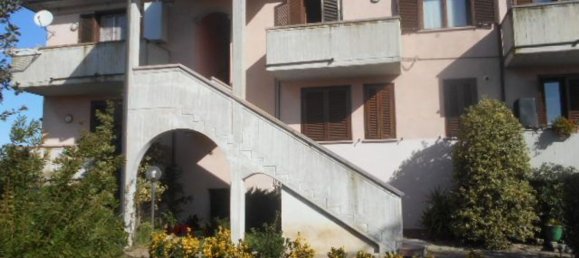 4 rooms Apartment in Rosignano Marittimo, Italy No. 40005 2