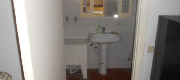 4 rooms Apartment in Rosignano Marittimo, Italy No. 40005 14
