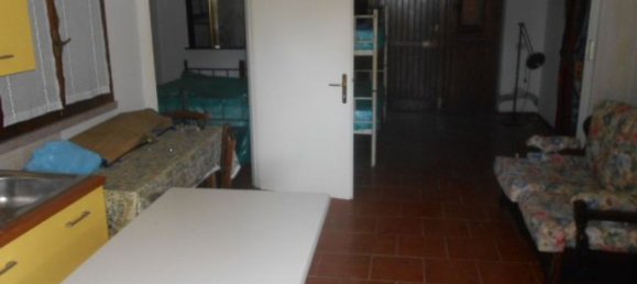 4 rooms Apartment in Rosignano Marittimo, Italy No. 40005 40