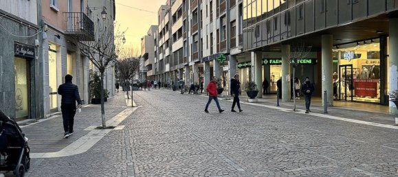 3-Zimmer Wohnung in Saronno, Italy, Nr. 197121 32