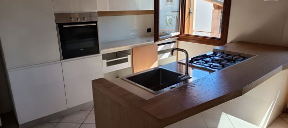 4 bedrooms Apartment in Marano Vicentino, Italy No. 315309 10