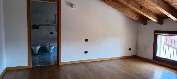 4 bedrooms Apartment in Marano Vicentino, Italy No. 315309 12
