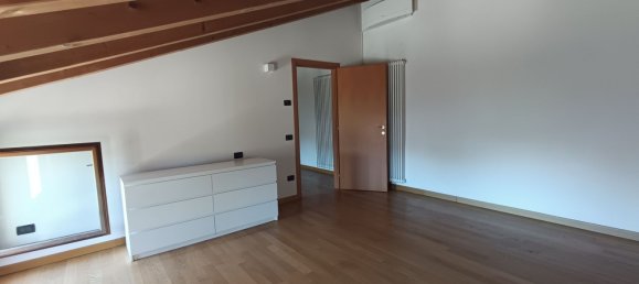 4 bedrooms Apartment in Marano Vicentino, Italy No. 315309 8